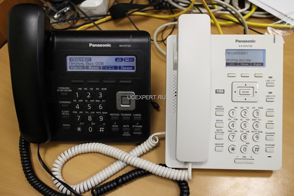Рис.SIP-телефоны Panasonic KX-UT123 и KX-HDV130 рядом 