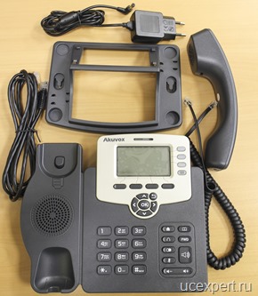 Рис. Комплект телефона SP-R53